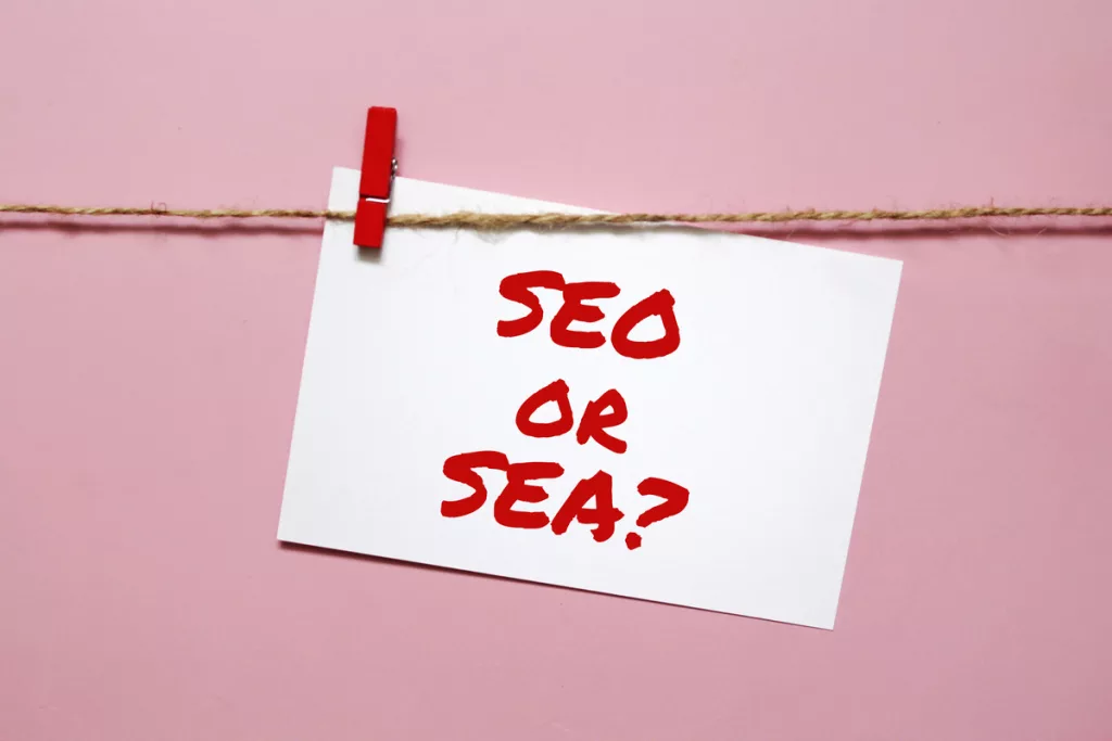 Stratégie marketing : quel choix entre le SEO et le SEA ?